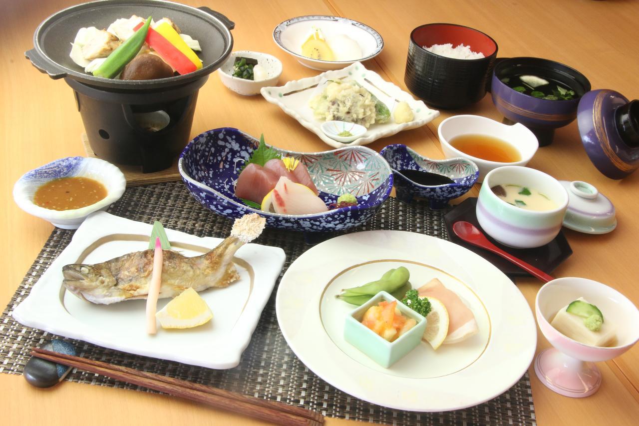 מלון טאקאצ'יהו Gokase Onsen Mori No Yado Kijiya מראה חיצוני תמונה